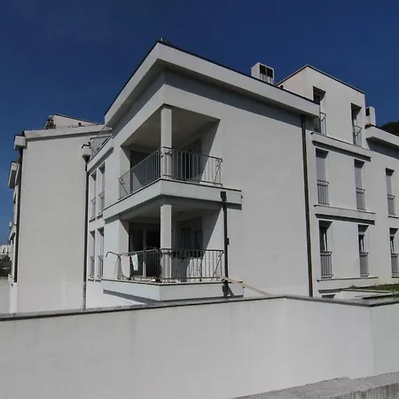 Luxuria * Split